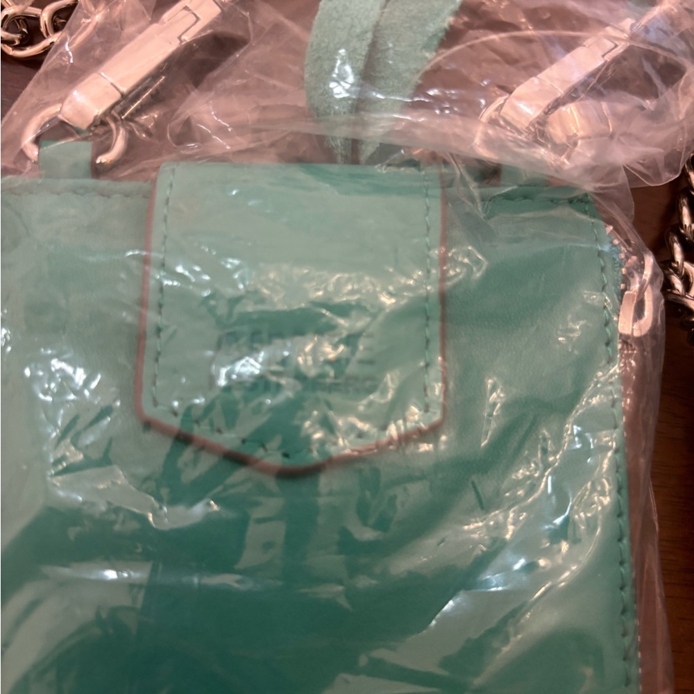 Aimee Kestenberg Out of Office Leather Phone Crossbody - Teal (NWT) - Picture 3 of 5